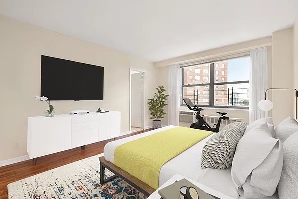 Building Photo - 10740 Queens Blvd