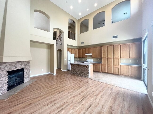 Building Photo - Southern Highland Location! Brand New 1st ...