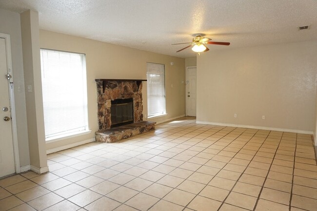 Photo - VIEW NOW - COMING SOON - Charming 3-Bedroom Duplex in East Dallas with Garage & Fenced Yard House