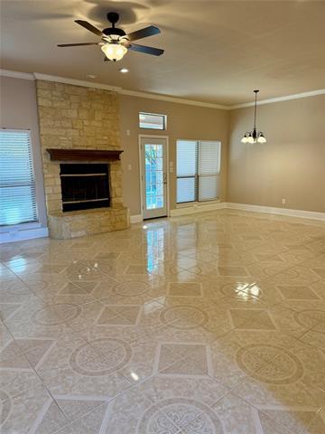 Foto del edificio - 106 Wellington Ct