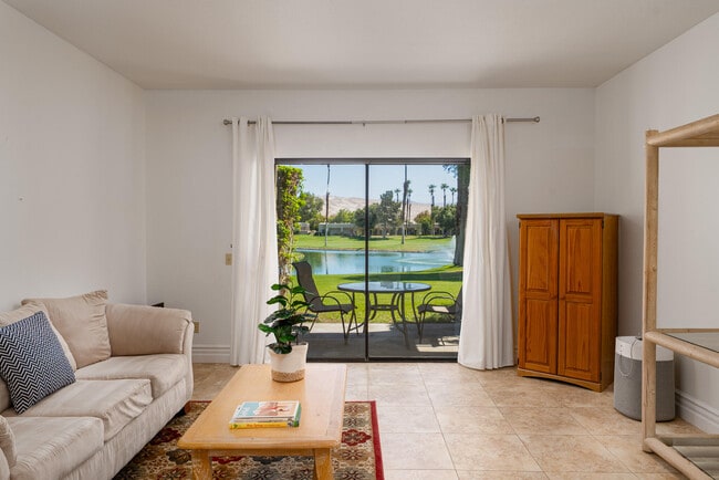 Building Photo - 28916 Isleta Ct