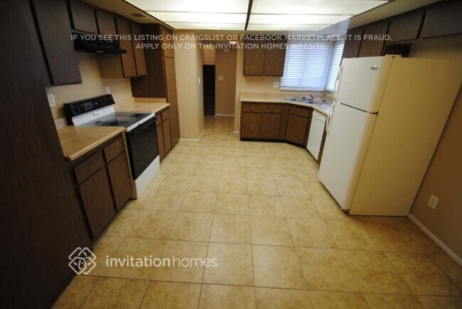Foto del edificio - 4222 W Denton Ln