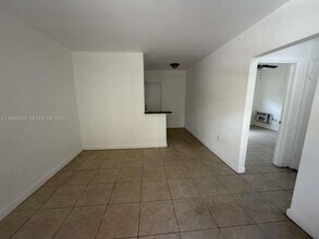 Building Photo - 1260 NE 139th St