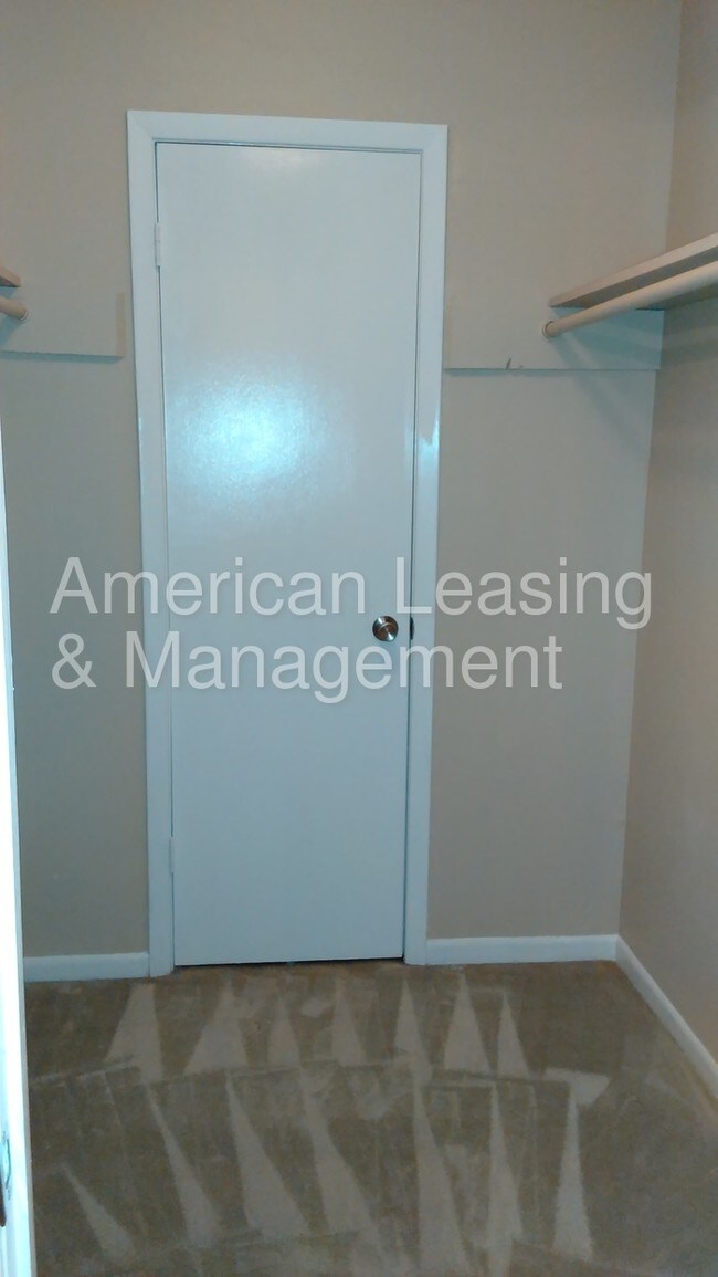 Foto del edificio - 4533 Briarwood Ln