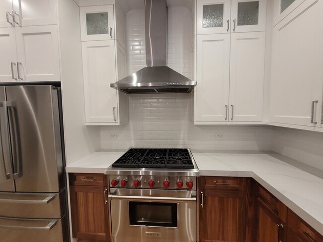 Foto del edificio - 4133 N Kenmore Ave