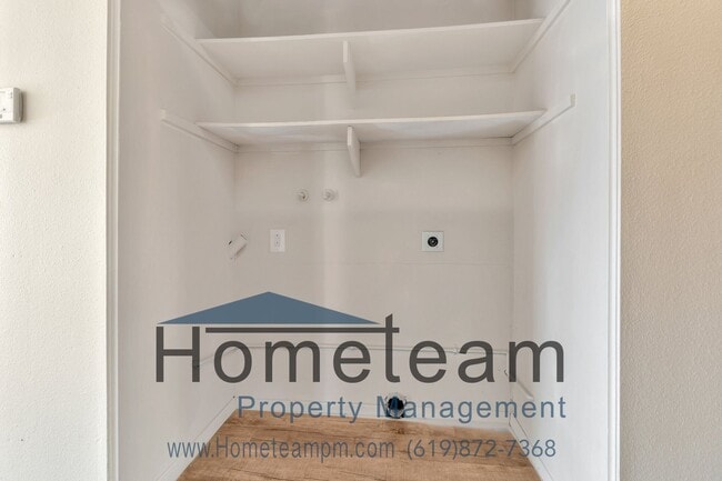 Building Photo - 2 BR / 1.5 BA 886 Sq ft. Spring Valley/ Pa...
