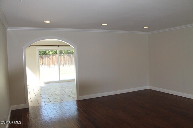 Building Photo - 3297 Lanier Pl