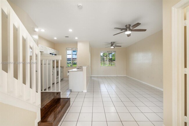 Foto del edificio - 6051 SW 19th Pl