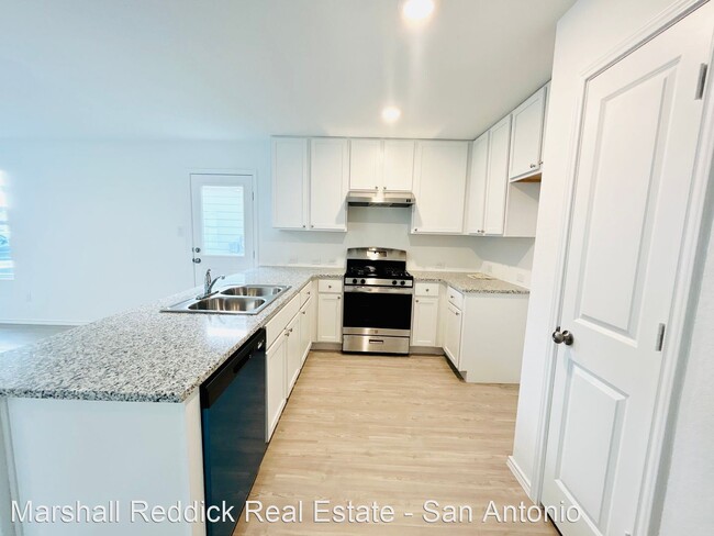 Building Photo - 3 br, 2 bath House - 14647 Greenfield Mill