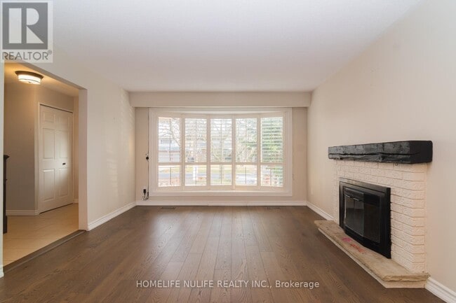 Building Photo - 1805 Pattinson Crescent