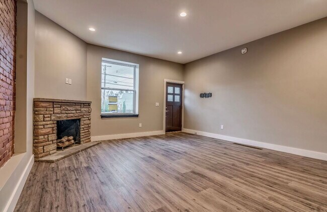 Foto del edificio - 122 N Evaline St