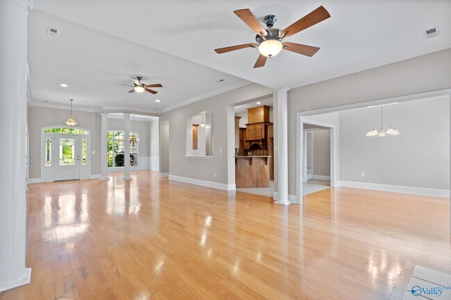 Foto del edificio - 3116 Tenker Creek Ln SE