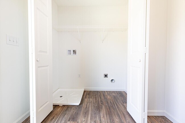 Foto del edificio - Brand New 3 Bed, 2.5 bath townhome in Carlisle!
