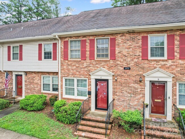 Foto del edificio - 6436 Old Pineville Rd