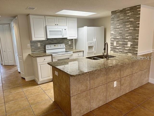Foto del edificio - 2721 N Poinciana Blvd