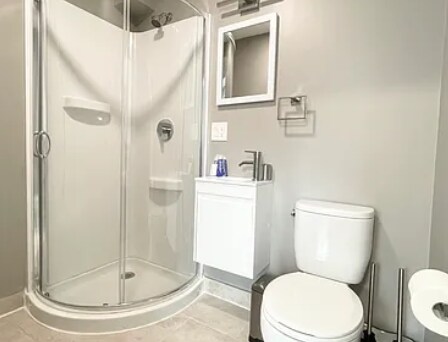 *Pictures are representative samples of the advertised unit. In some cases, the actual units you tou - 23 Temple St