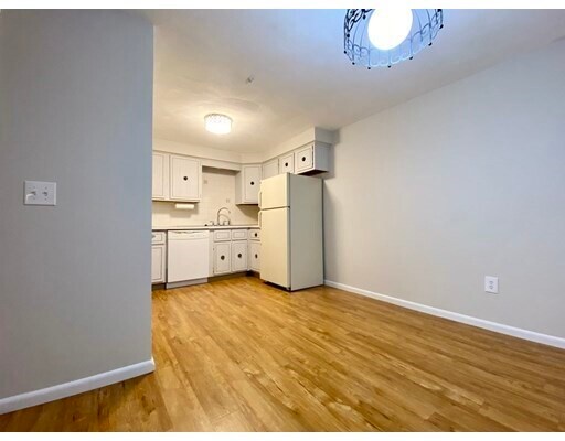 Foto del edificio - 128 Salem St