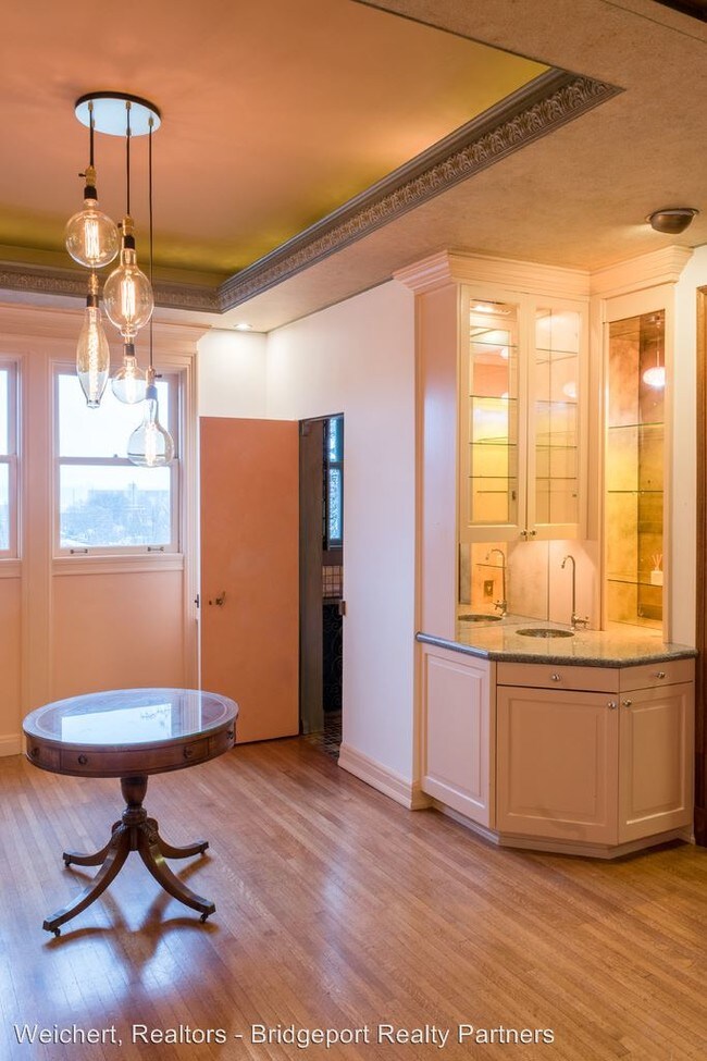 Foto del edificio - 2141 NW Davis St