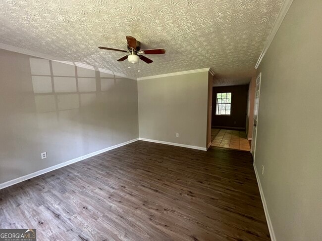 Building Photo - 105 Meadowbrook Ct