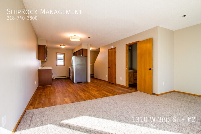 Building Photo - 1310 W 3rd St
