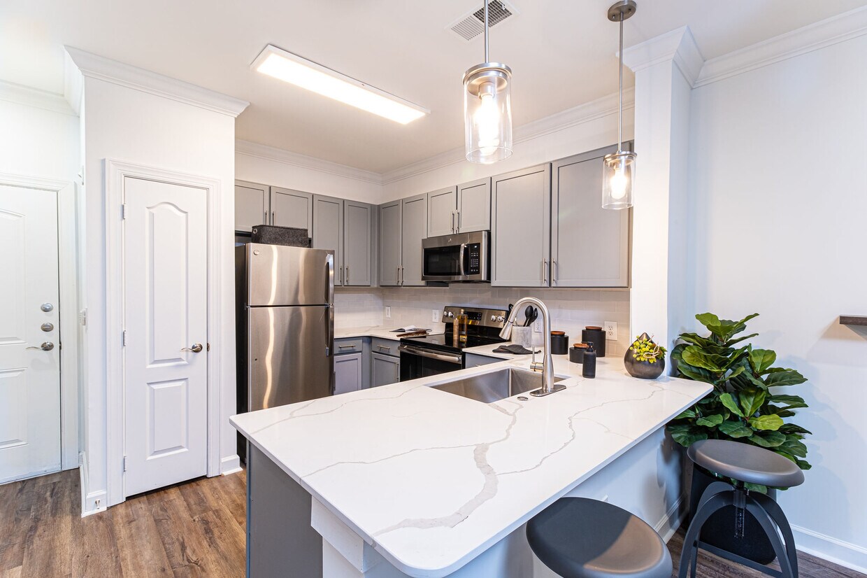 Cortland Oleander Apartments 10 Executive Park W Atlanta, GA