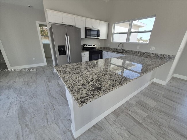 Foto del edificio - 3820 Embers Pkwy W