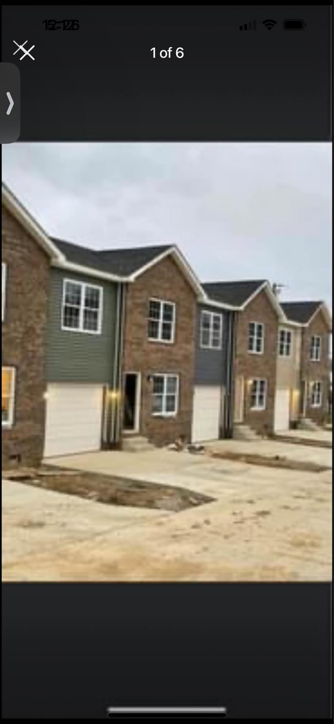 Building Photo - 1295 Adams Ave