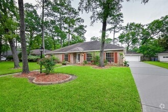 Building Photo - 2910 Colonial Dr