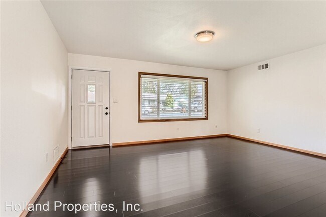 Building Photo - 3 br, 1 bath House - 14110 SW Linda Ln