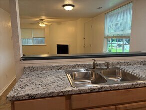 Building Photo - 6800 Trendal Ln