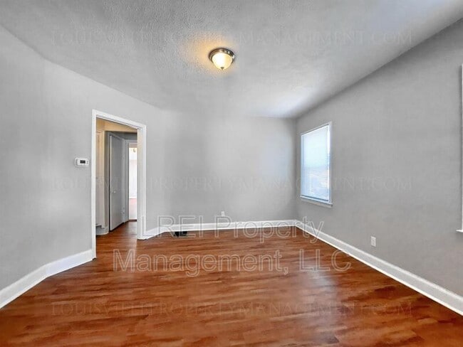 Building Photo - 1109 Berry Blvd