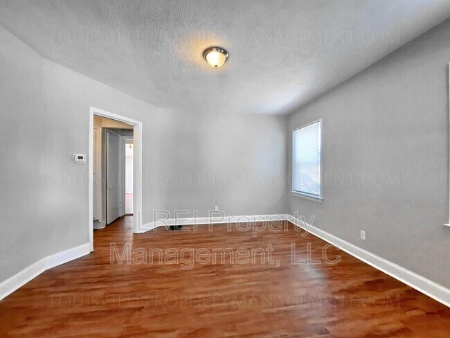 Foto del edificio - 1109 Berry Blvd