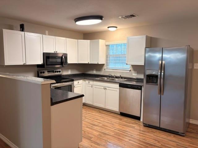 Building Photo - 2104 2nd Ave