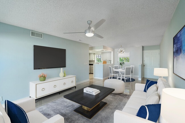 Building Photo - 148 Yacht Club Dr