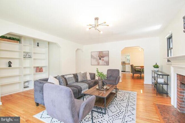 Foto del edificio - 5602 Hawthorne St