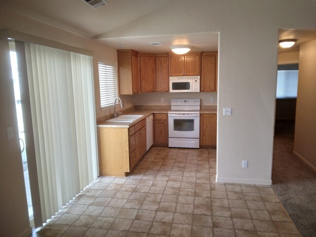 Building Photo - 3671 Agate Meadows