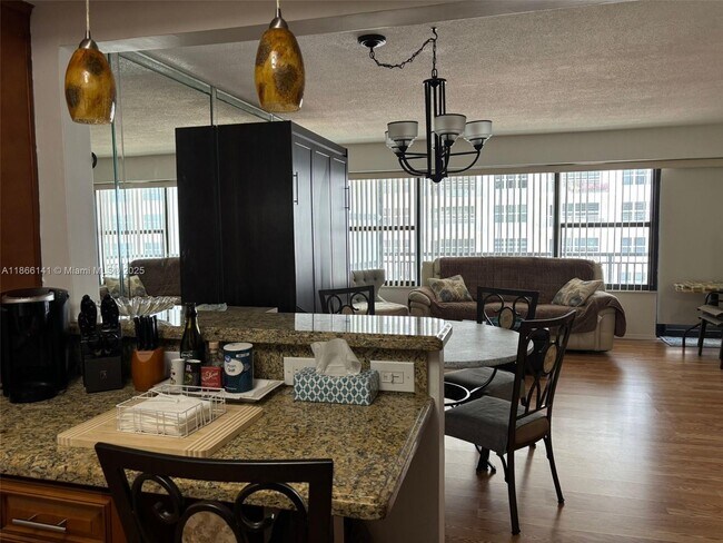 Building Photo - 3800 Galt Ocean Dr