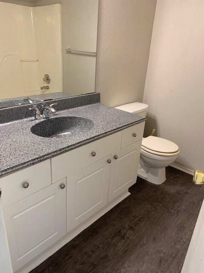 Foto del edificio - Wont last long