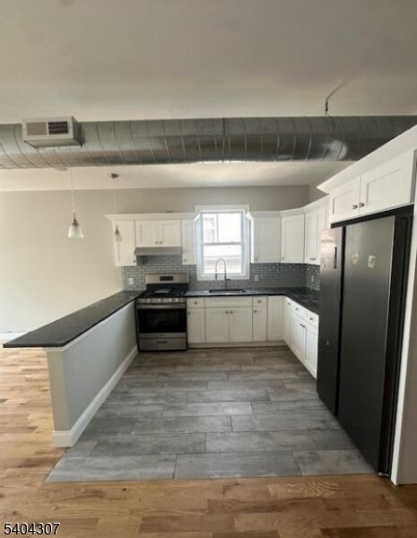 Foto del edificio - 619 E 26th St