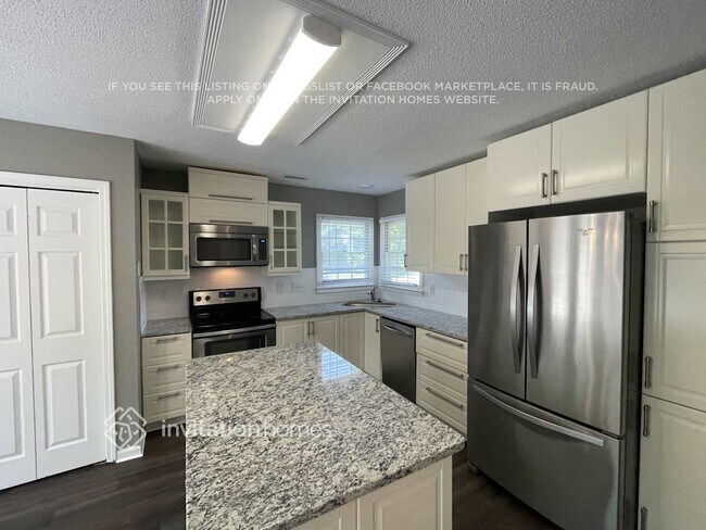 Building Photo - 3217 Roberta Farms Ct SW