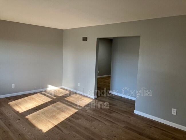 Foto del edificio - 11016 Saginaw Dr