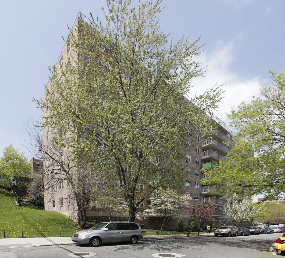 Skyview Towers Apartments Woodside, NY