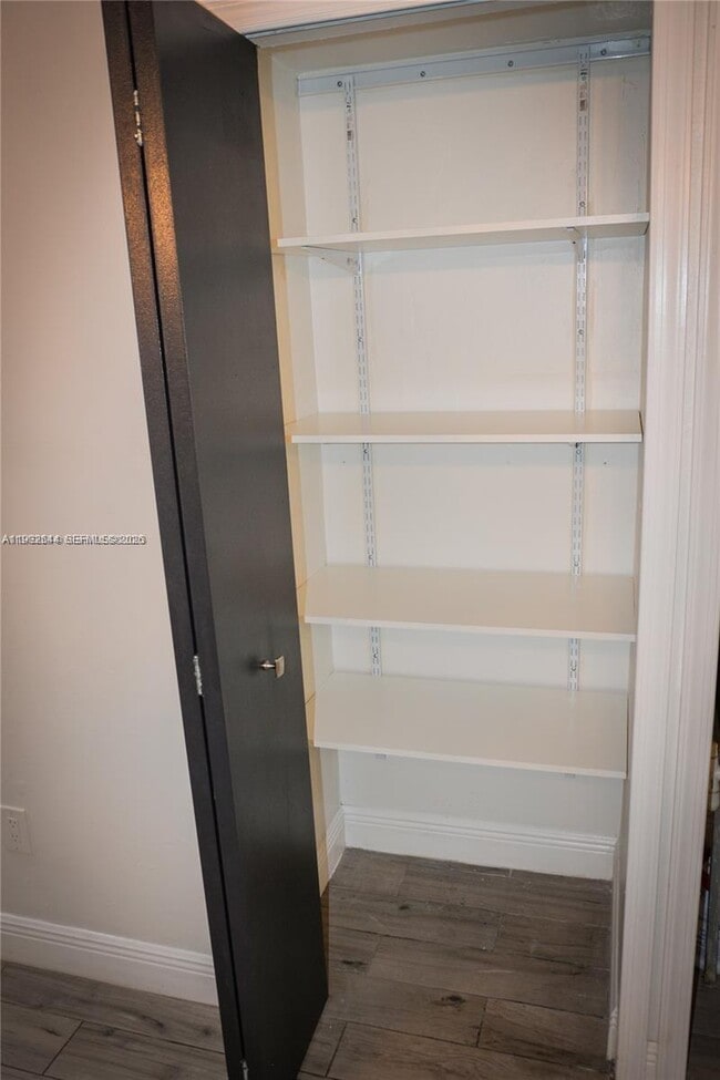 Foto del edificio - 7849 SW 103rd Pl