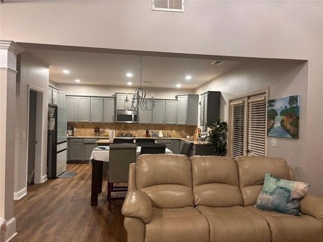 Foto del edificio - 1440 Waverly Glen Dr