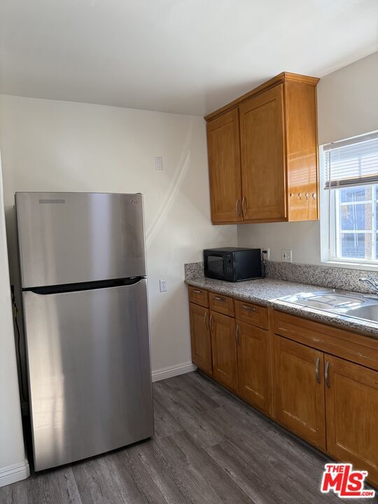 Foto del edificio - 356 S St Andrews Pl