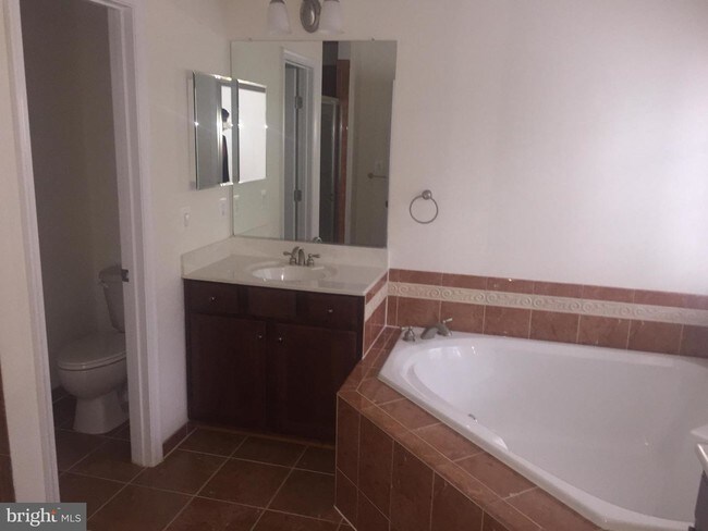 Foto del edificio - 13042 Greg Roy Ln