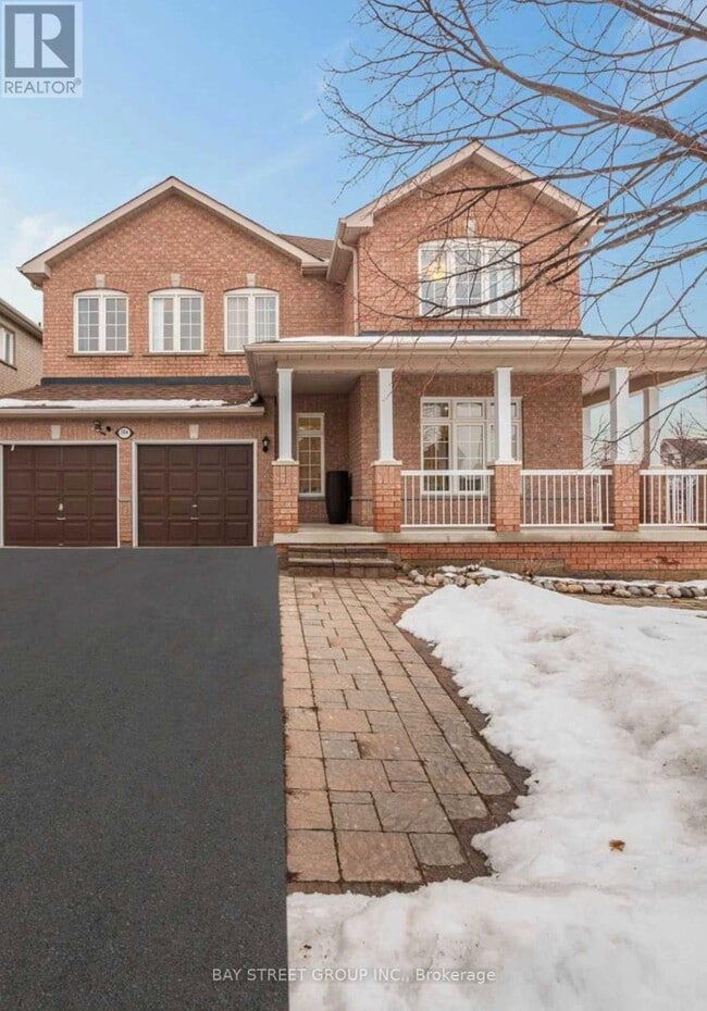 Building Photo - 384 Spruce Grove Crescent