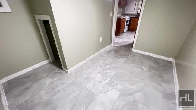 Building Photo - 2 bedroom in BROOKLYN NY 11203