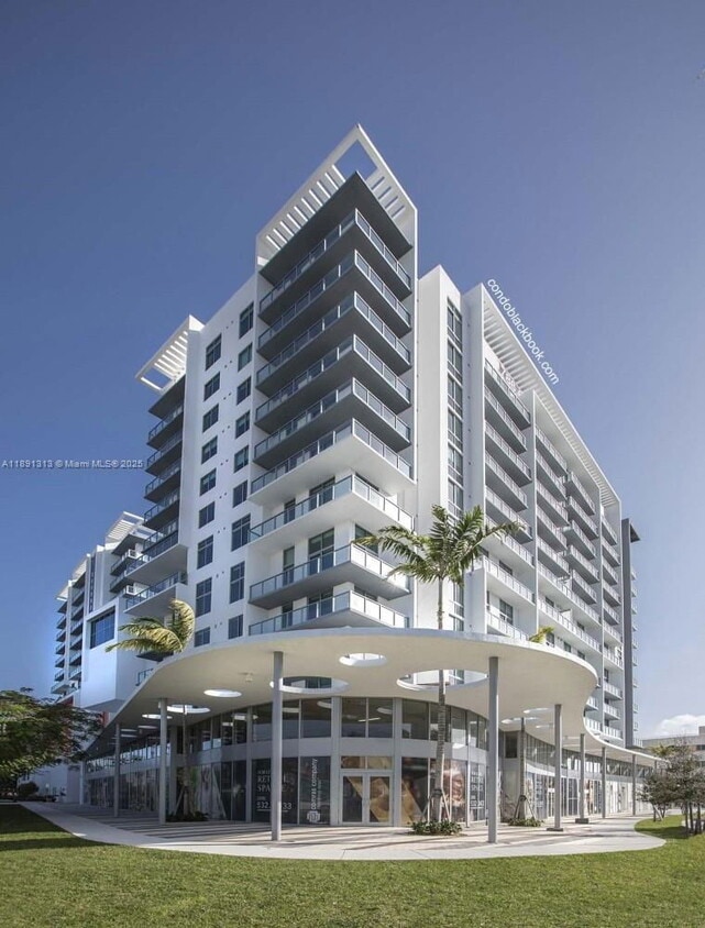 Foto principal - 3900 Biscayne Blvd