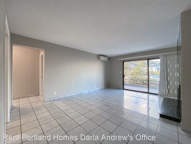 Building Photo - 2 br, 1 bath House - 2221 SW 1st Avenue #626